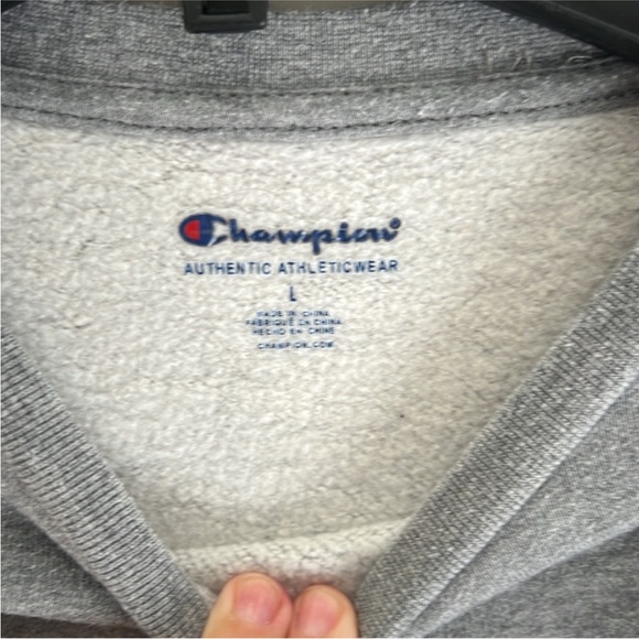 CHAMPION CREWNECK - Picture 4 of 5